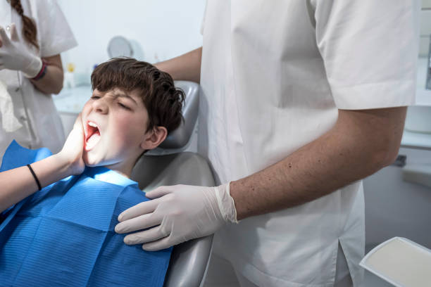 Best Broken or Cracked Tooth Emergency Dentist in Royersford, PA